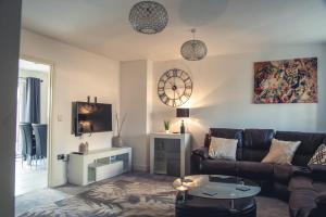 Rest&Recharge at Rylance House by the Etihad Stadium (3 Bedroom, 2.5 Bathroom, Free Parking)