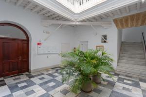 Zdjęcie z galerii obiektu The QUEEN's Designer Apartment by Cadiz4Rentals w Kadyksie