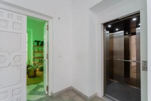Zdjęcie z galerii obiektu The QUEEN's Designer Apartment by Cadiz4Rentals w Kadyksie