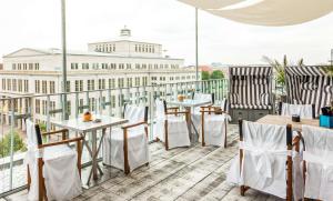 Staycity Aparthotels Leipzig City Centre的阳台或露台