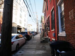 Gallery image of Oui on Ludlow - Entire House and Private Rooms in University City in Philadelphia