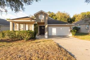 Gallery image of APOPKA-3bd/2baths entire residential home! in Orlando
