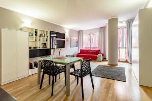 Foto dalla galleria di Leonardo a Cagliari