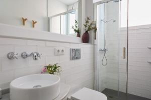 A bathroom at Casa Cosi - Putxet 2