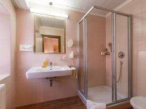 Kúpeľňa v ubytovaní Hotel Walchseer Hof