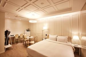 Hotel Wanted客房内的一张或多张床位