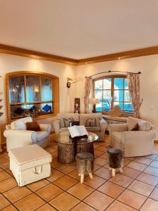 Posezení v ubytování Hotel Garni Kern
