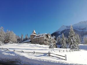 Hotel Castel Latemar ziemā