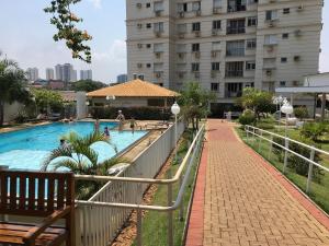 Kolam renang di atau dekat dengan Apartamento Família em bairro nobre de Cuiabá!