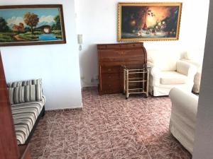 Część wypoczynkowa w obiekcie Costamar, Primera linea de playa, 3 dormitorios, 2 baños, vistas al mar, Internet Wifi y Garaje, Ideal parejas y familias