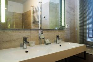Koupelna v ubytování Hotel Vacek Pod Věží