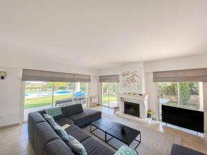 Galeriebild der Unterkunft Villa Les Cycas - GRI170 by Interhome in Grimaud