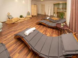 Kúpele alebo wellness v ubytovaní Apartment Villa 2 Pools-3 by Interhome