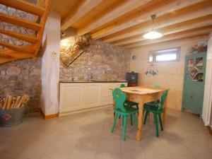 Fotografie z fotogalerie ubytování Apartment Albergo Diffuso - Cjasa Ustin-2 by Interhome v destinaci Barcis