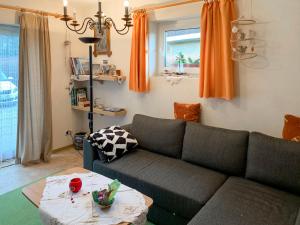 Posezení v ubytování Apartment Buss by Interhome
