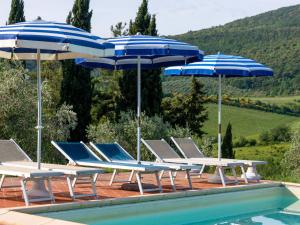 Bazén v ubytovaní Apartment Le Sodole - Papavero by Interhome alebo v jeho blízkosti