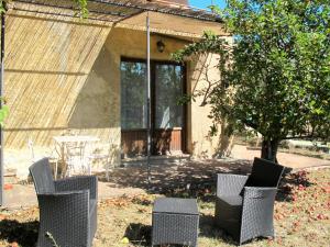 Vonkajšia záhrada v ubytovaní Apartment Le Sodole - Papavero by Interhome