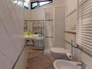 Kúpeľňa v ubytovaní Apartment Le Sodole - Papavero by Interhome