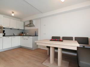 A kitchen or kitchenette at Apartment Alpenrose-2 by Interhome