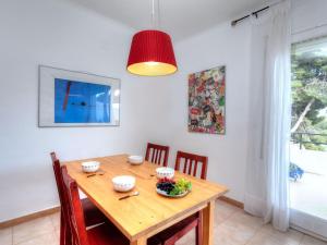 Fotografie z fotogalerie ubytování Apartment Cap Ras by Interhome v destinaci Llança