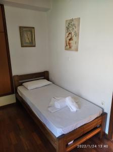 A bed or beds in a room at Stefanos