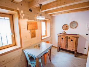 Fotografie z fotogalerie ubytování Apartment Albergo Diffuso - Cjasa Ustin-4 by Interhome v destinaci Barcis