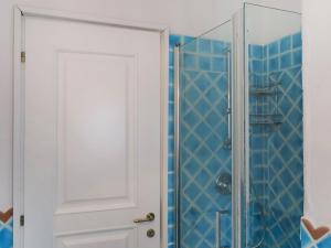 Kúpeľňa v ubytovaní Holiday Home Omer by Interhome