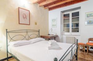 Foto dalla galleria di Recco apartment with view and pool a Recco