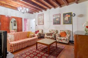 Foto dalla galleria di Recco apartment with view and pool a Recco