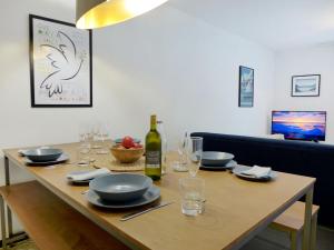 Nápoje v ubytování Apartment Lantau by Interhome