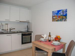 Η κουζίνα ή μικρή κουζίνα στο Apartment Appartamento 2- Giardino by Interhome +18 φωτογραφίες