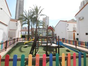 Plac zabaw dla dzieci w obiekcie Apartment Rinconada Real-3 by Interhome