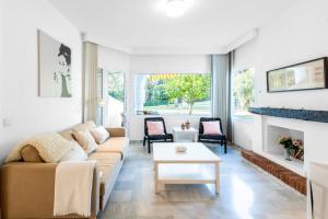 Posezení v ubytování Jardines de Calahonda II
