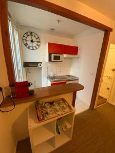 Dapur atau dapur kecil di Quartier bas Montreuil à 3minutes du métro +7 gambar