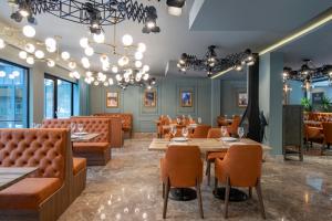 Χώρος καθιστικού στο Bristol Hotel and Spa Bakuriani