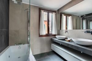 Koupelna v ubytování Residenza Pomponi Deluxe