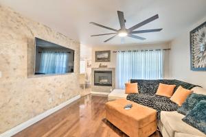 Pool and Spa Las Vegas Pad Less Than 12 Mi to Strip!
