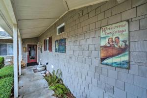 Φωτογραφία από το άλμπουμ του Apartment with Patio and Grill Access about half Mi to Bay! σε Άνακορτς