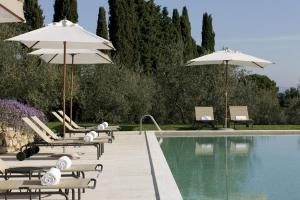 The swimming pool at or close to Poggio Piglia