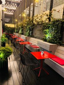 Veitingastaður eða matsölustaður á Radisson RED Miraflores
