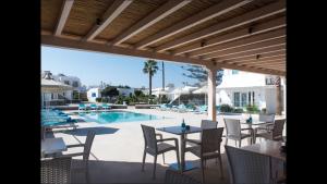 Gallery image of Diogenis Village Mykonos in Glastros