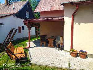 Budova, v ktorej sa dovolenkový dom nachádza