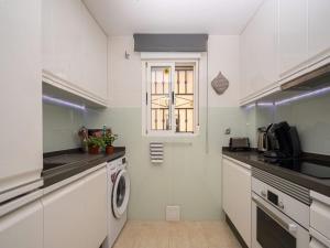 A kitchen or kitchenette at Costa Blanca View Retreat