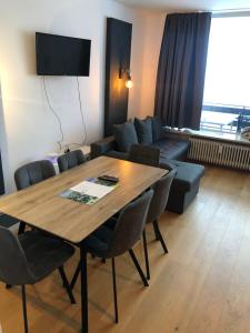 TV a/nebo společenská místnost v ubytování Apartment Traunsee