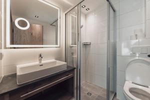 A bathroom at Alpenheim Apartment Ischgl