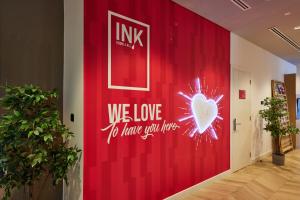 Certifikát, hodnocení, plakát nebo jiný dokument vystavený v ubytování Ink Hotel