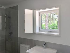 Koupelna v ubytování Apartamentos Camping Coroso
