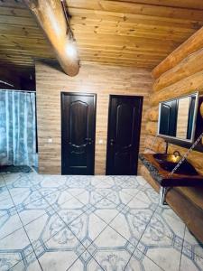 Телевизор и/или развлекательный центр в Lake House Стрижевка