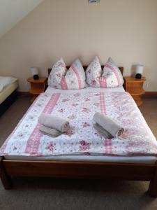 Ένα ή περισσότερα κρεβάτια σε δωμάτιο στο Ubytovanie v podkroví