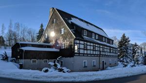 Pension "Alte Mühle" en invierno